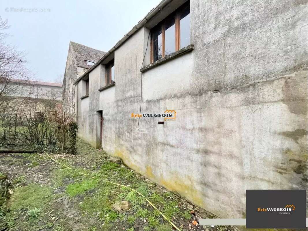 Maison à REBAIS