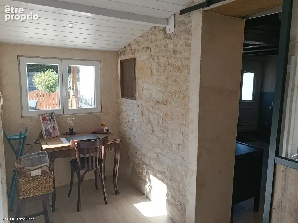 Belle Maison en Pierre avec Piscine, Dépendances et Jardin - photo 6