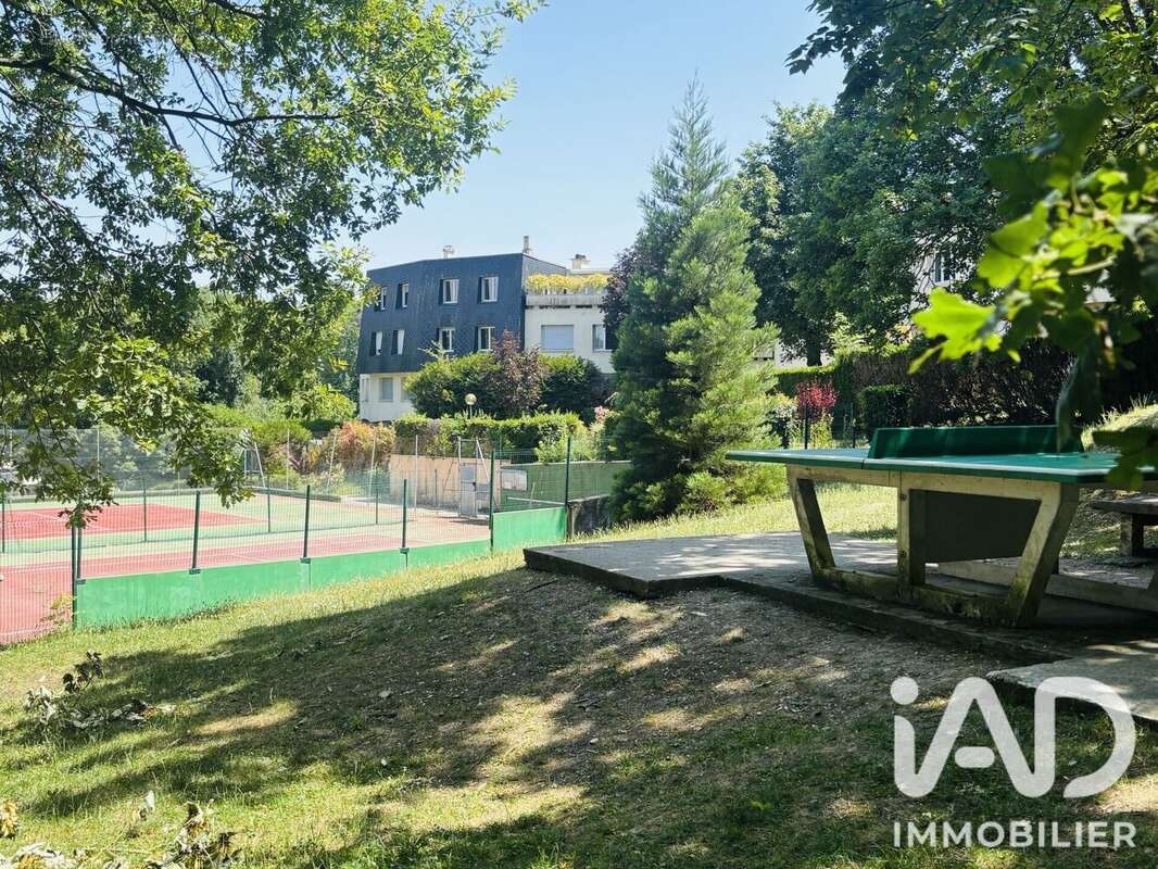 Photo 9 - Appartement à VAUJOURS