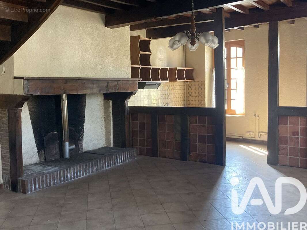 Maison 82 m² à Chelle-Debat  - photo 7