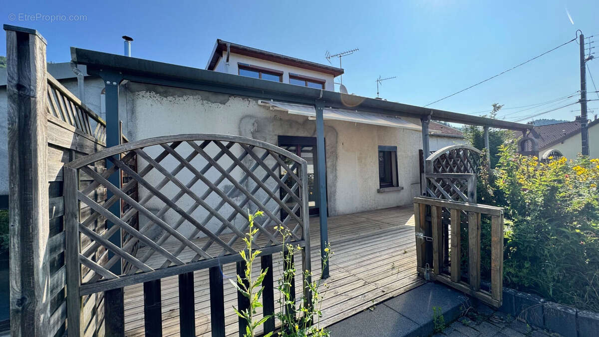 Maison à SAINT-ETIENNE-LES-REMIREMONT
