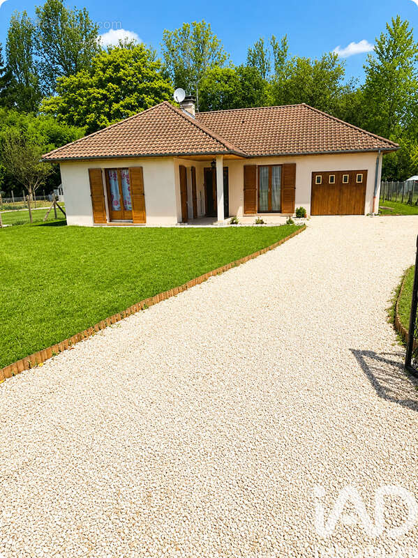 Photo 1 - Maison à MERREY-SUR-ARCE