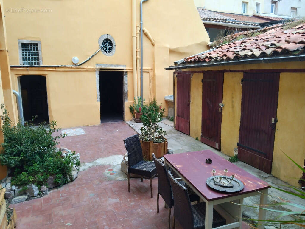 Appartement à HYERES