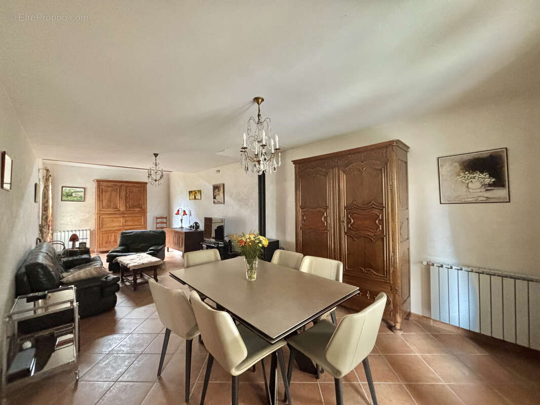 Maison à BOURG-LES-VALENCE