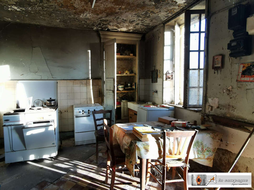 Maison à MOUREUILLE