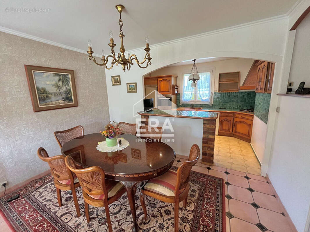 Maison à PONTAULT-COMBAULT