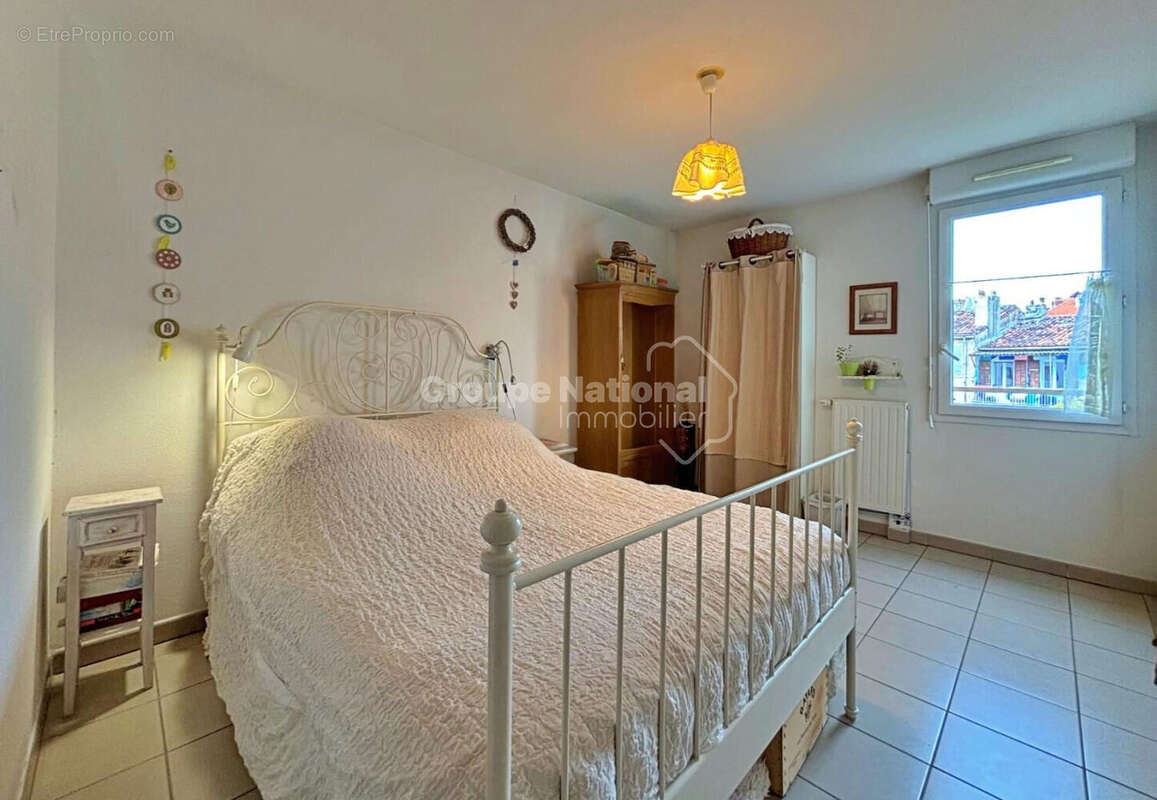 Appartement à MARSEILLE-4E