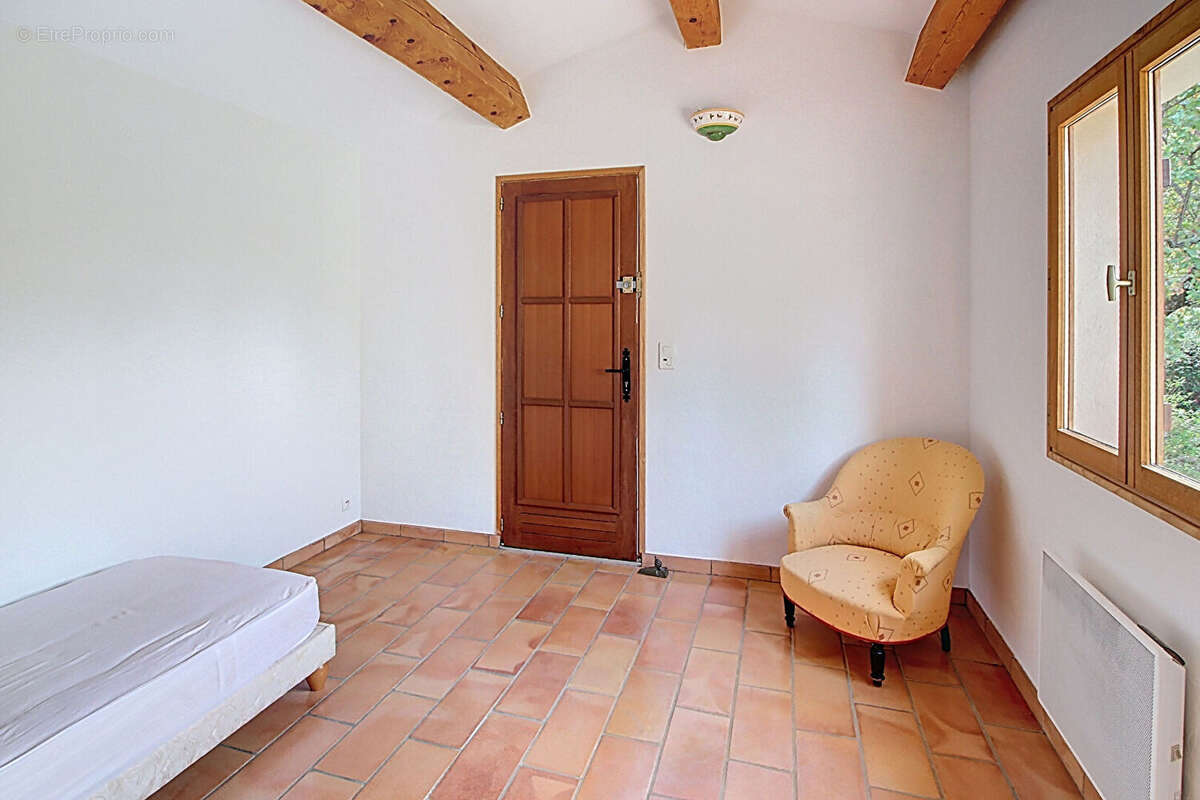 Maison à LORGUES