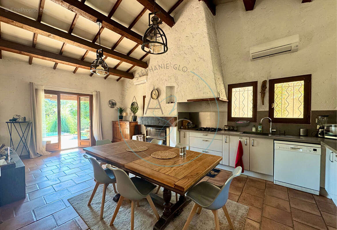 Maison à GASSIN