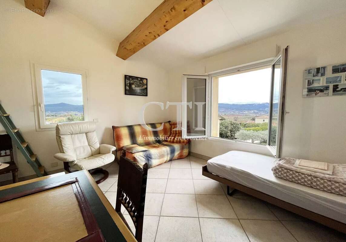 Maison à VAISON-LA-ROMAINE