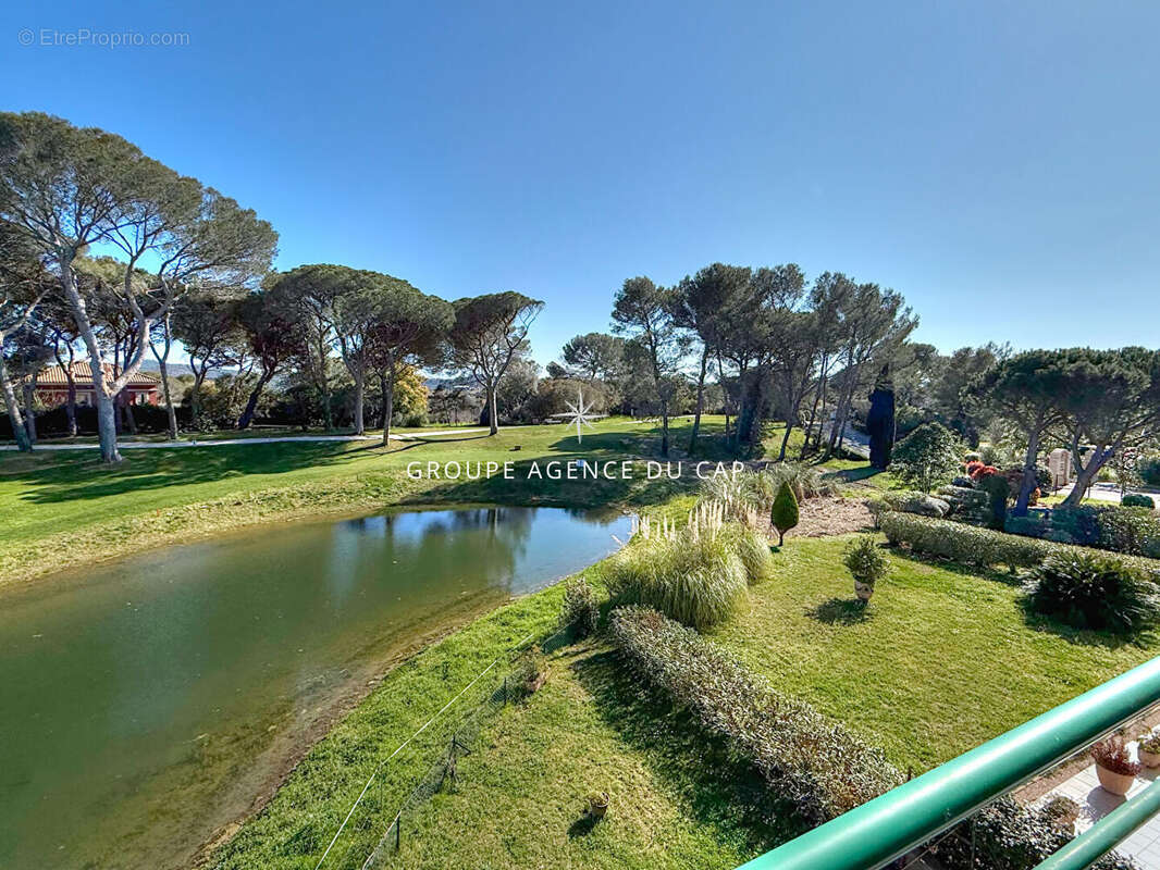 Saint raphael les golfs appartement 4 pieces dernier etage avec garage - photo 13