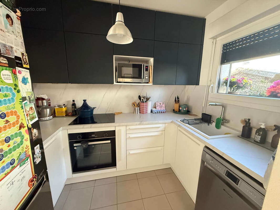 Appartement à PAREMPUYRE