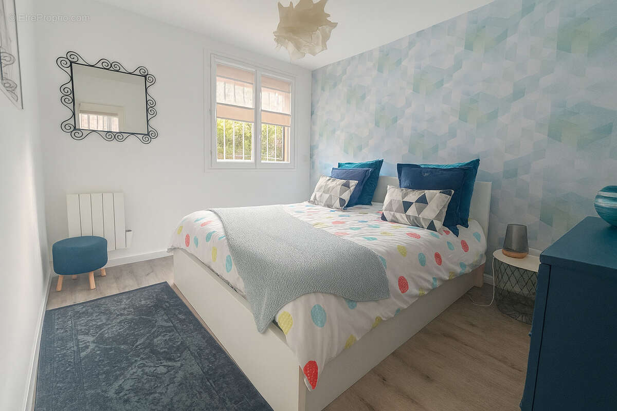 Appartement à SIX-FOURS-LES-PLAGES