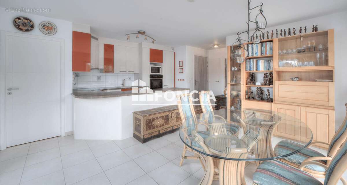 Appartement à VALLEIRY