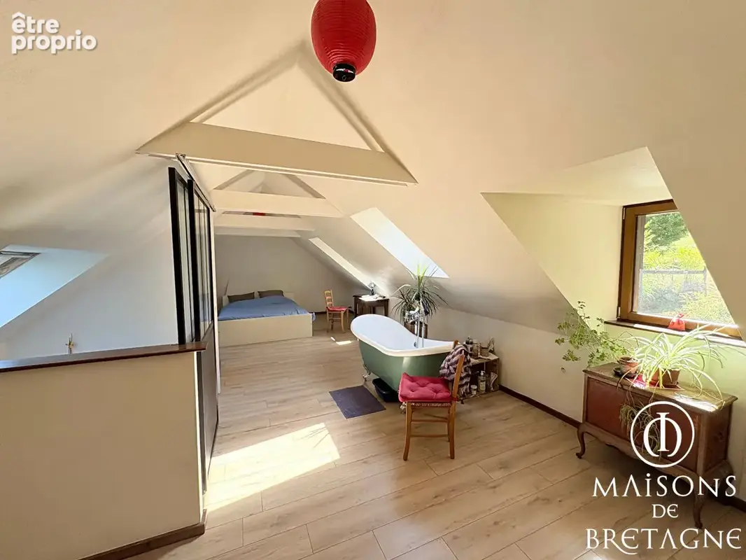 Maison et dépendance à Bannalec, sur un terrain de 1,7 hectare. - photo 5