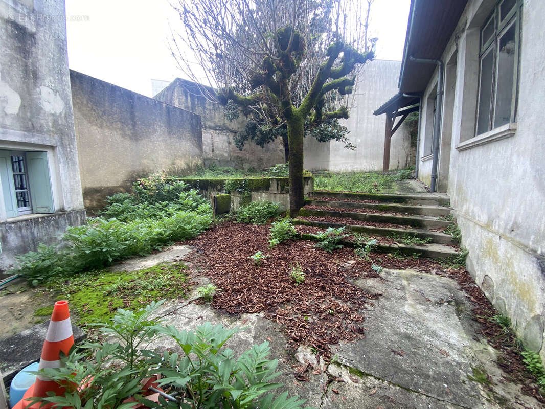 Maison à LA REOLE
