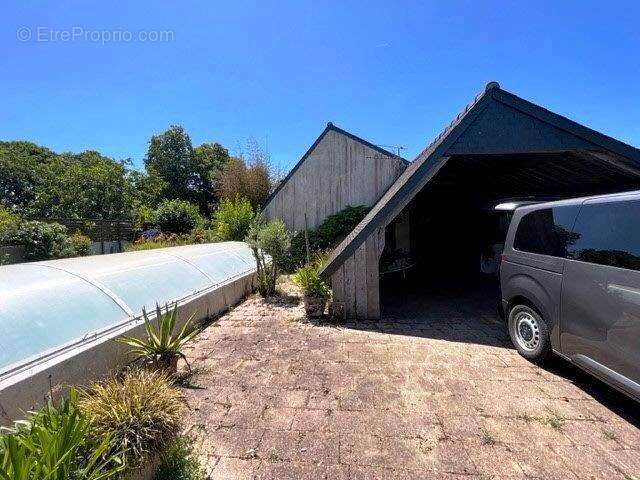 Maison à SAINT-CARADEC-TREGOMEL