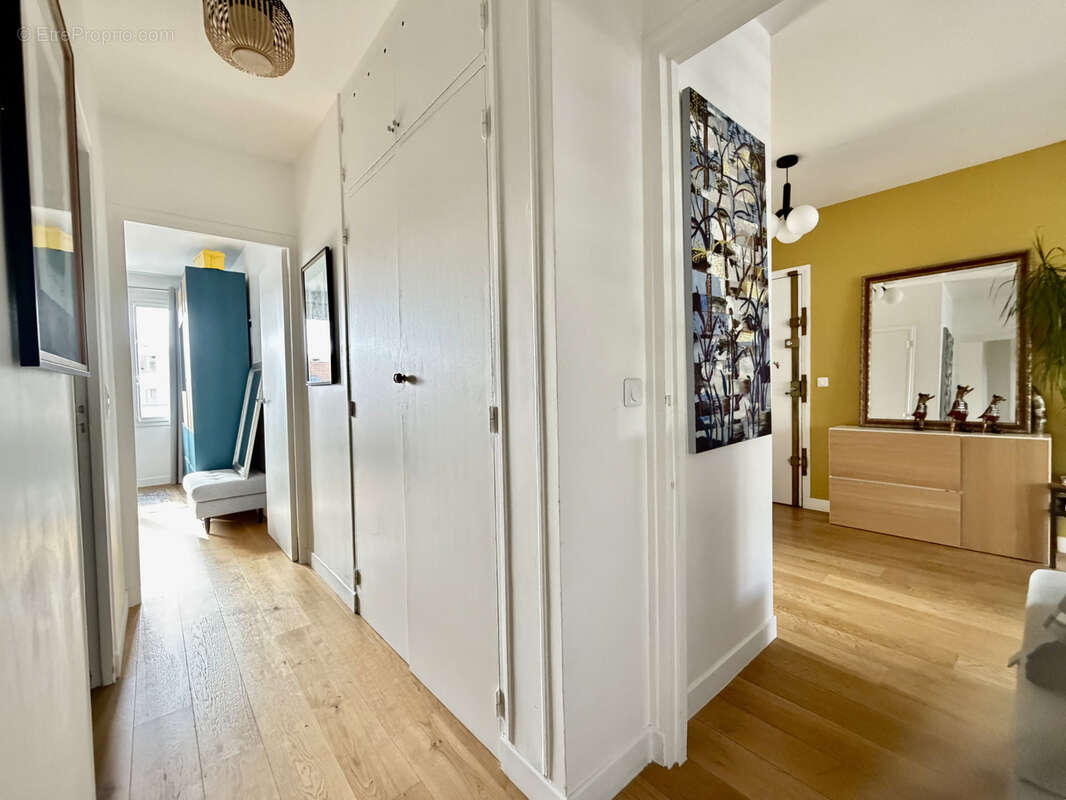 Appartement à PARIS-11E