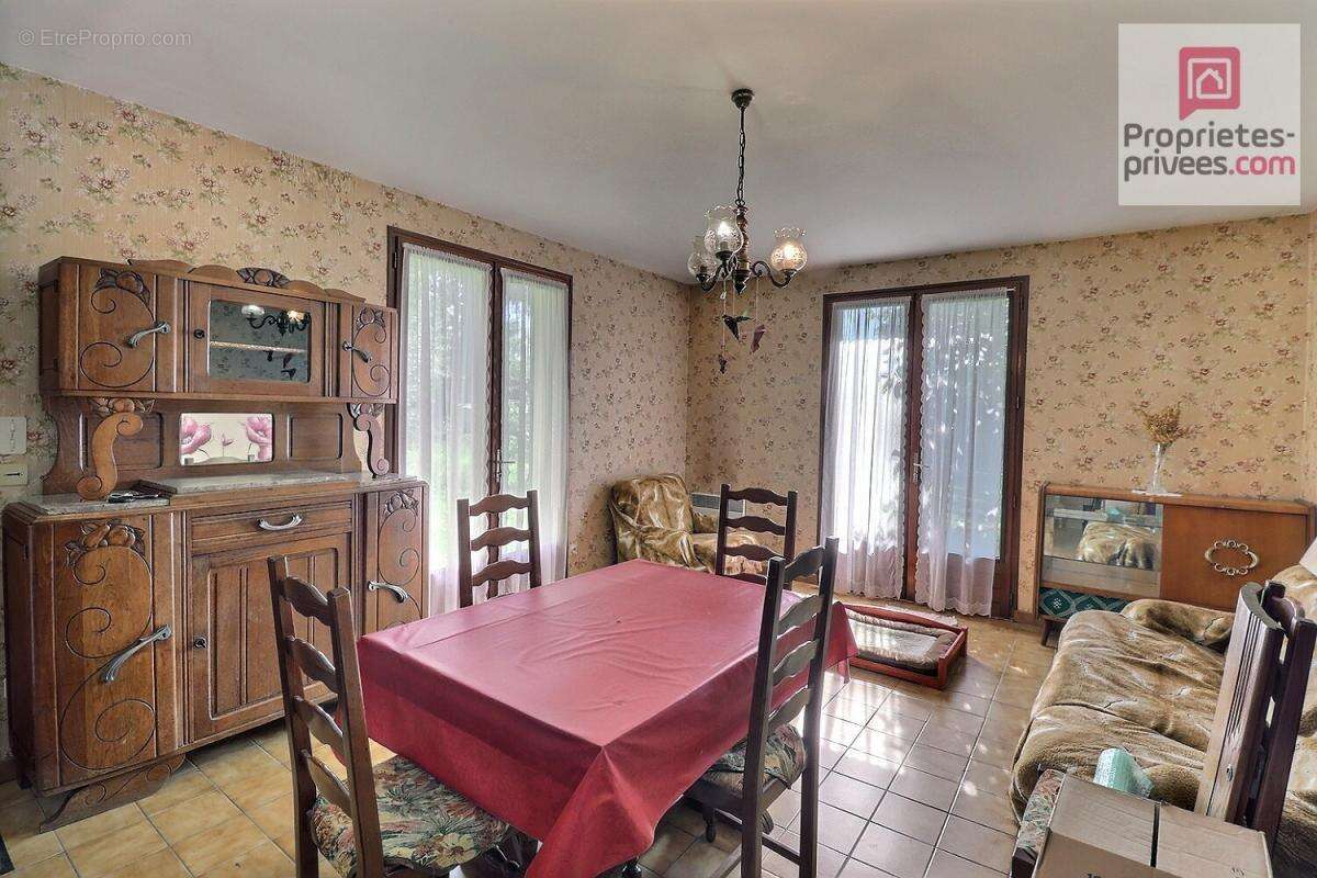 Maison à CHERMIGNAC