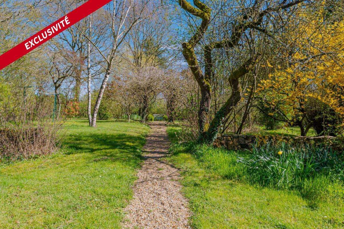 Maison à SAINT-CALAIS