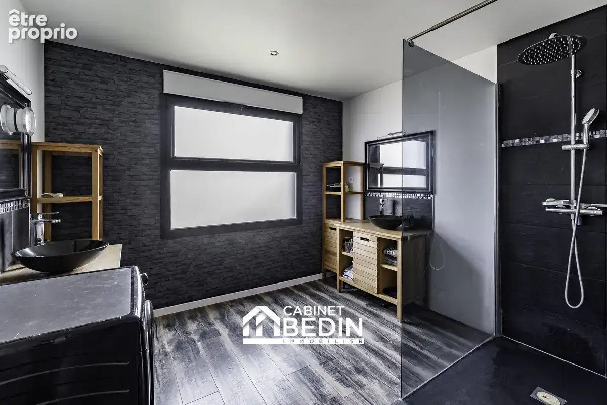 Maison 4 pièces 169 m² à vendre à Saint-Martin-Du-Bois (33910) - photo 8