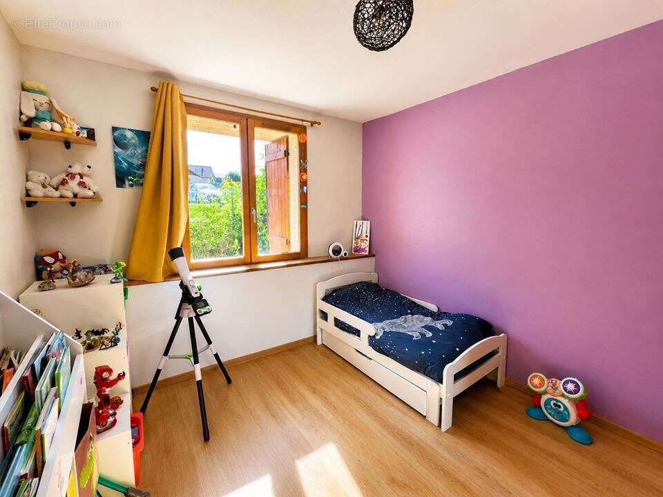 Appartement à VILLY-LE-PELLOUX