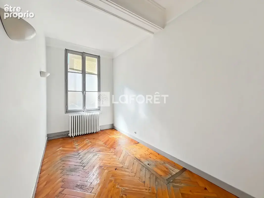 Local professionnel - 4 Bureaux 96.50 m² - photo 7