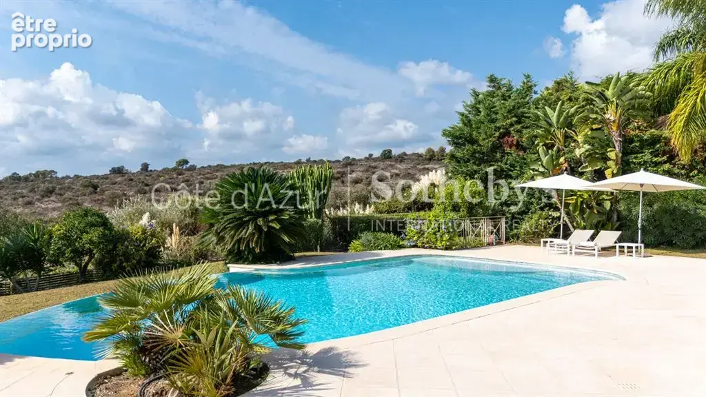 Villeneuve Loubet, villa de 205 m² avec piscine dans un domaine privé sécurisé - photo 5