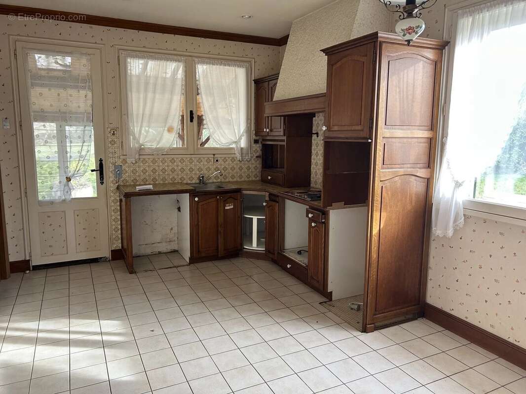 Maison à MONCOUTANT