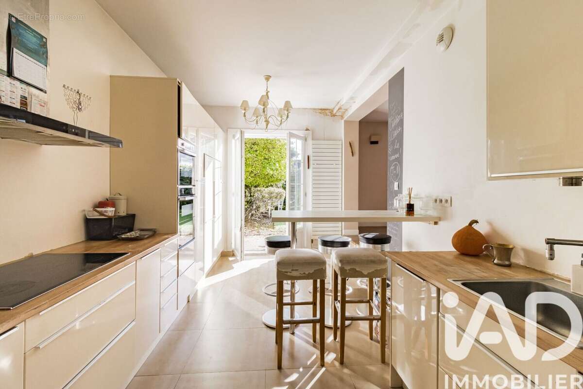 Photo 6 - Maison à SAINT-MAUR-DES-FOSSES