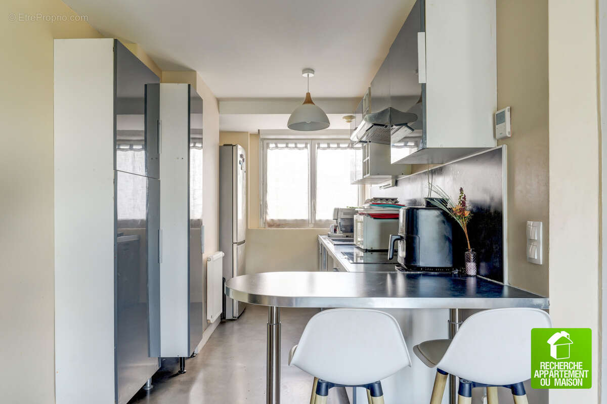 Appartement à LYON-8E