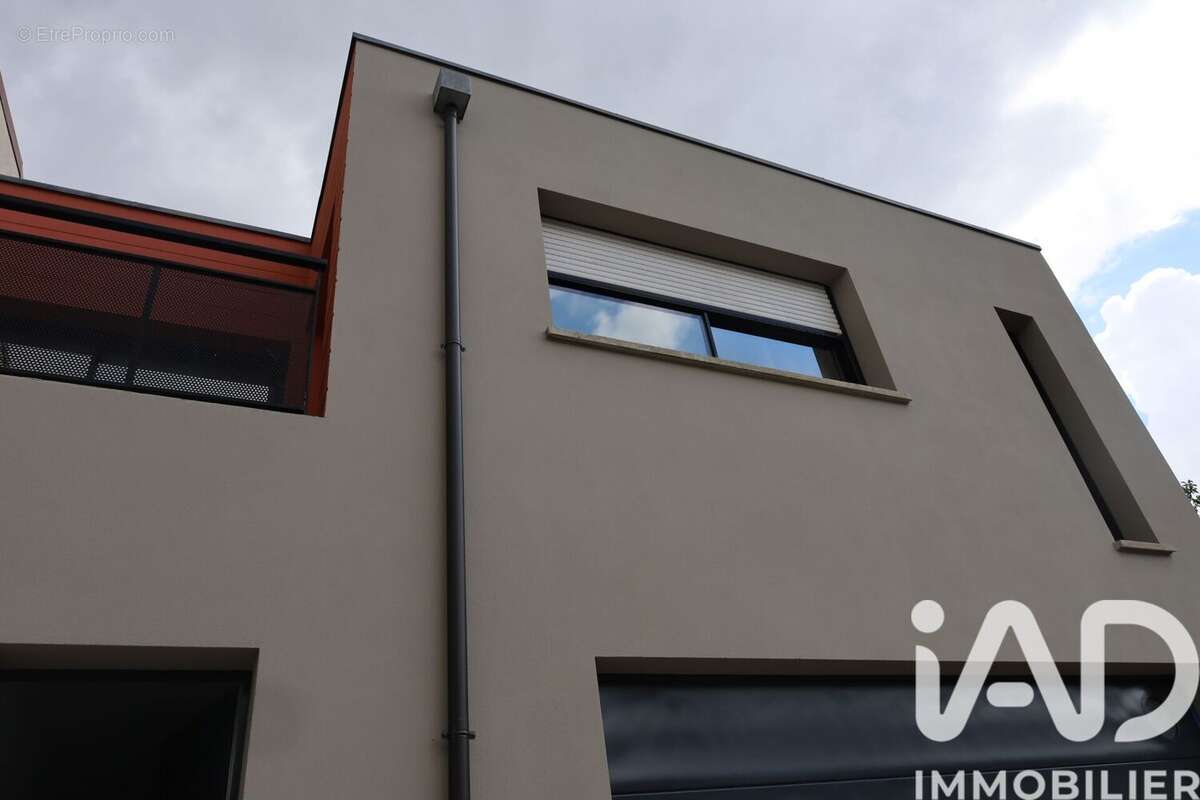 Photo 2 - Maison à REIMS