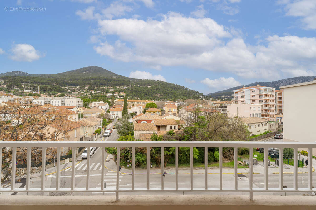 Appartement à LA VALETTE-DU-VAR