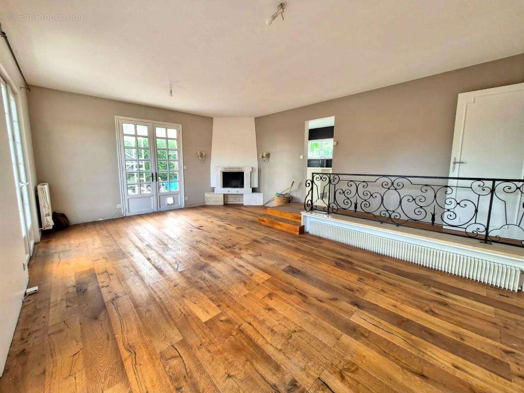 Maison à AUBERGENVILLE