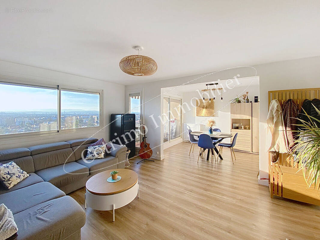 Appartement à SAINT-PRIEST