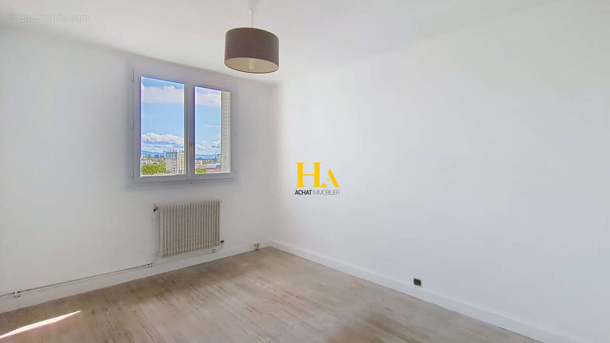 Appartement à BOURG-LES-VALENCE