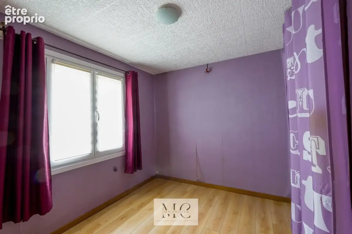 Plain-pied individuel avec 2 chambres, jardin sans vis à vis et garage - photo 9