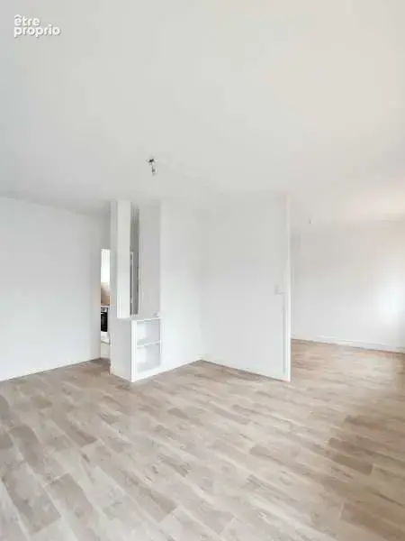 Appartement 4 pièces 71 m² à vendre à Grand-Charmont (25200) - photo 3