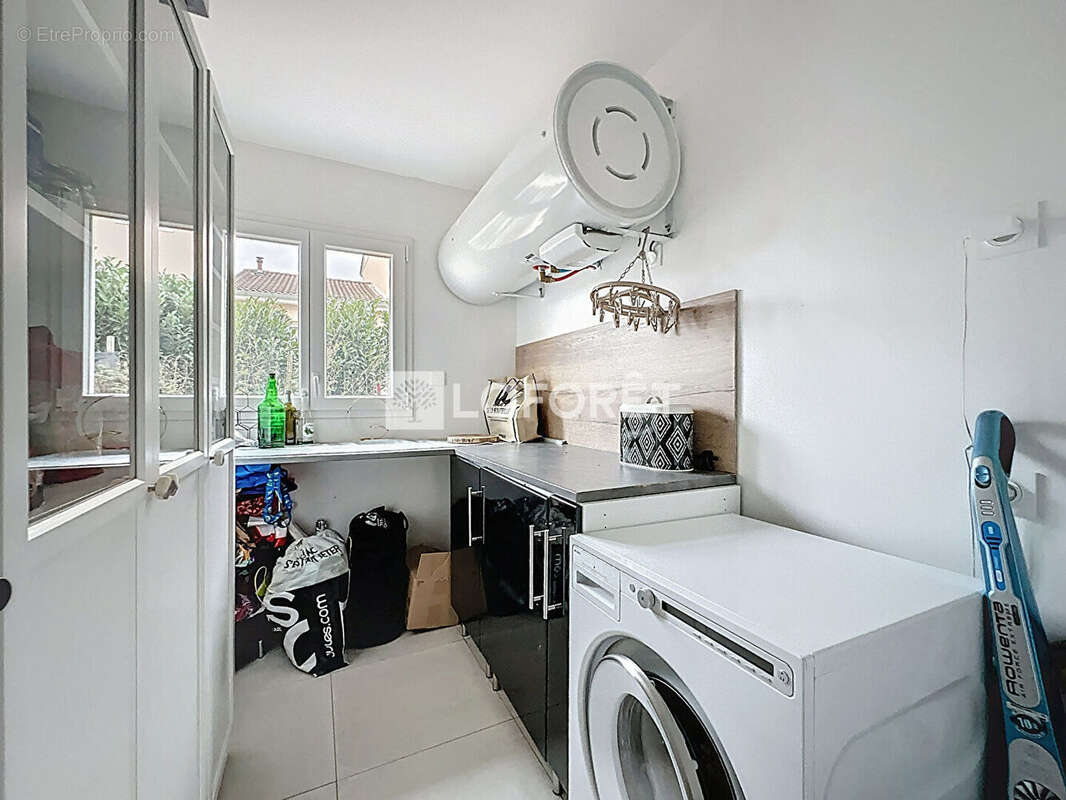 Maison à CHANOZ-CHATENAY