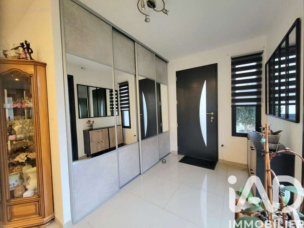 Photo 2 - Maison à SOTTEVILLE-LES-ROUEN