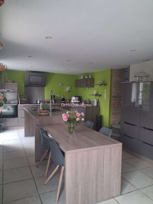 Maison à NEUVILLE-DE-POITOU