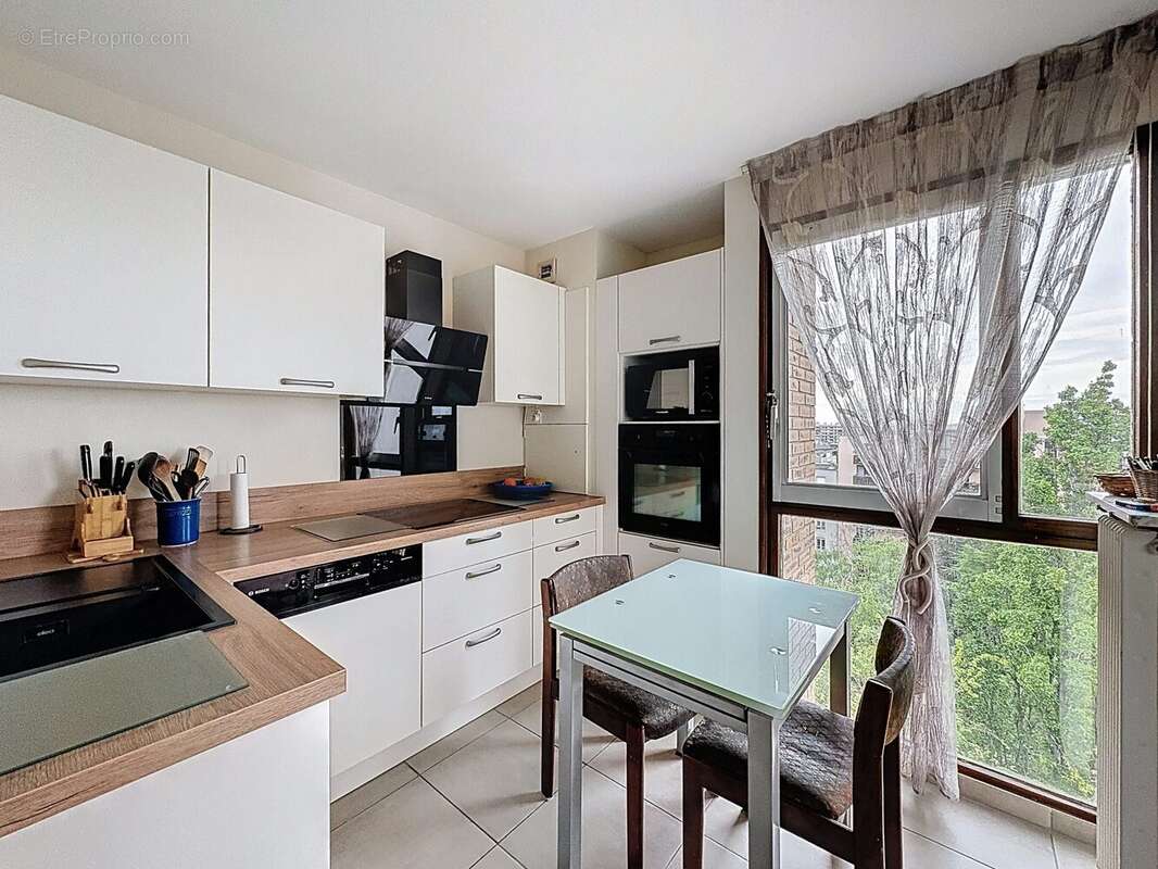 Appartement à MAISONS-ALFORT