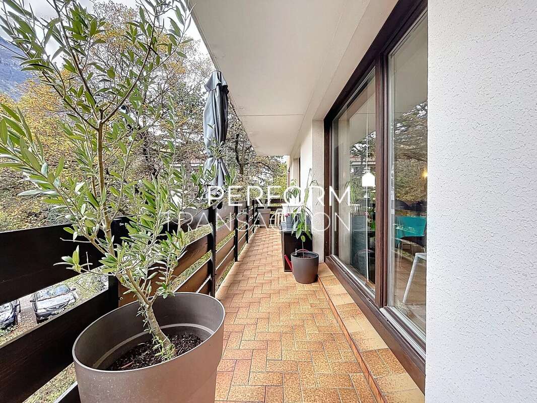 Appartement à SASSENAGE