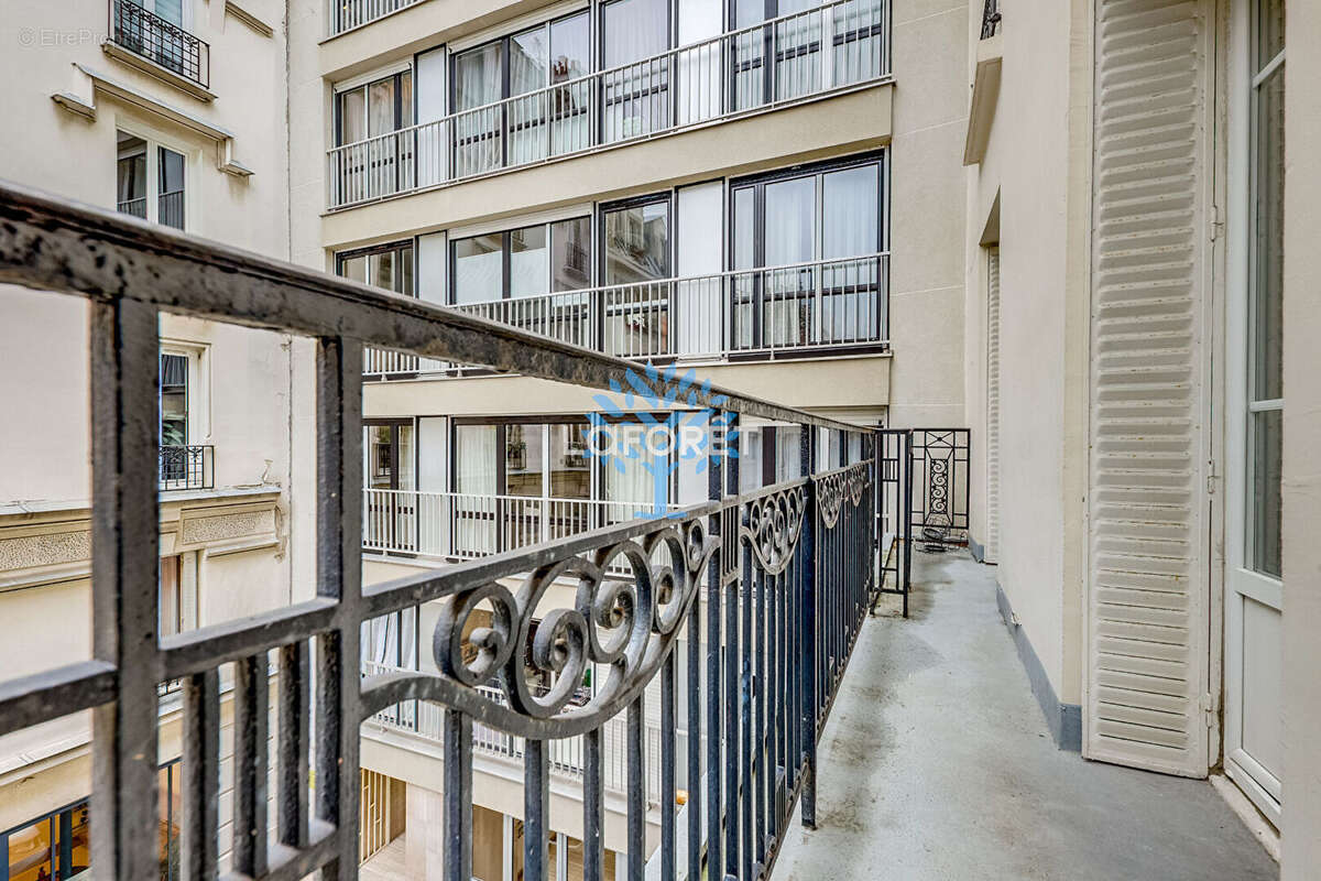 Appartement à PARIS-11E