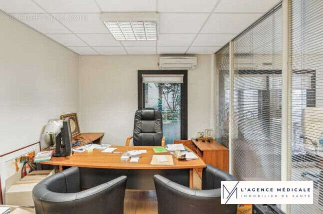 Commerce à PARIS-16E