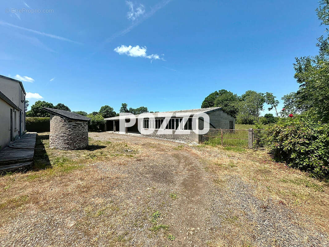 Maison à SAINT-SAUVEUR-LA-POMMERAYE