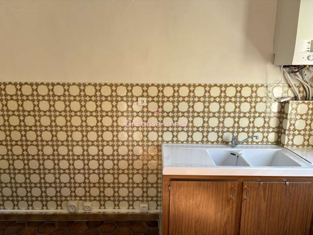 Appartement 64 m² à Ales  - photo 5