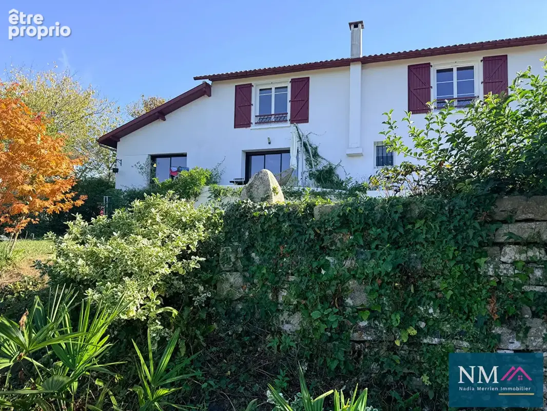 Grande maison au coeur du village - photo 15