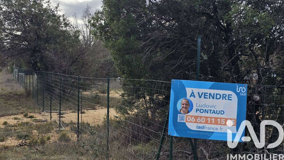 Photo 3 - Terrain à MEJANNES-LE-CLAP