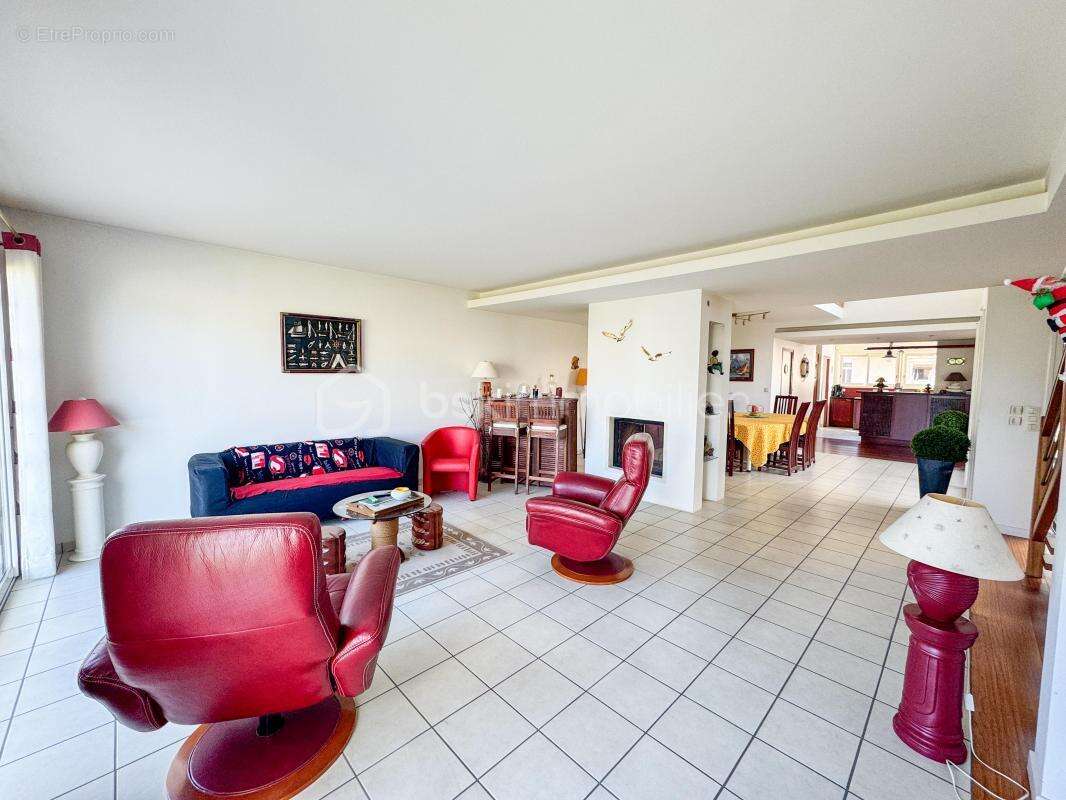 Maison à NOYAL-SUR-VILAINE